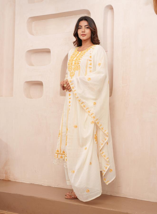 دي دبليو طقم كورتا قطن مطرزة بالأزهار مع بنطال ودوباتا للنساء - Image 1